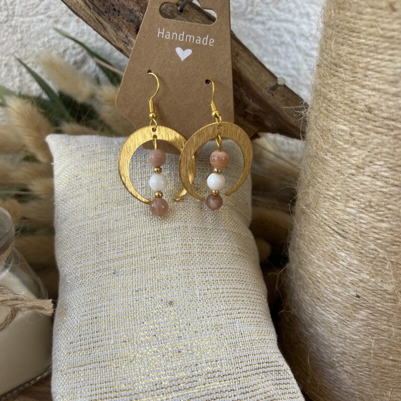 boucle d'oreille en pierre naturelle pierre de lune