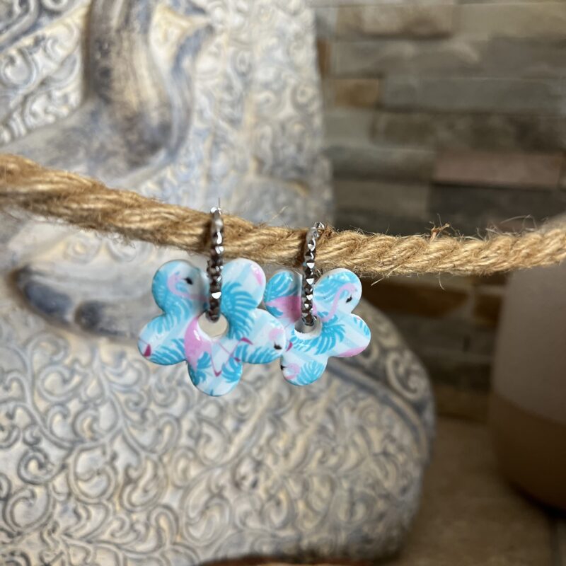 boucles d'oreilles pampilles fleur flamant rose