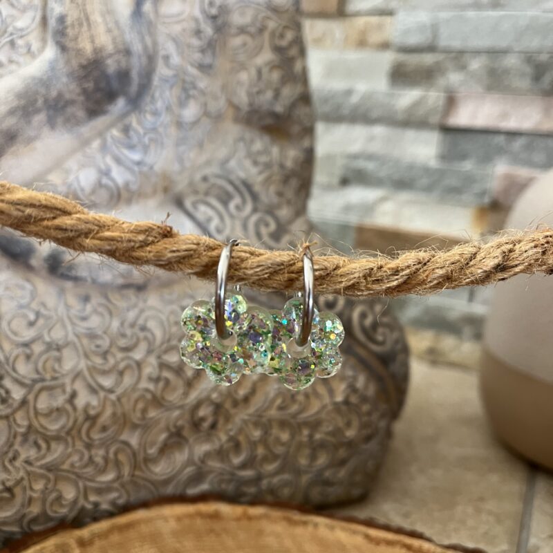 boucles d'oreilles fleur pampilles verte paillettes